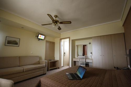 Orpheus Hotel - image 11