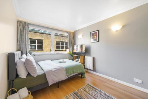 London Calling I Stylish 2BR in Central London, Londra