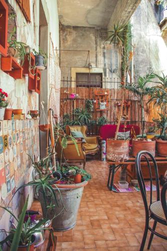 Casa Verdi - House of Travelers in Katanija