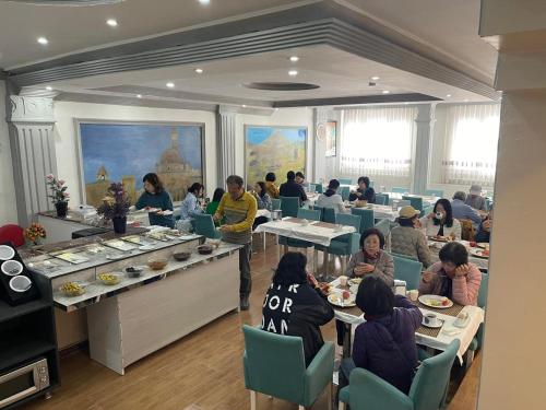 Ēdiens un dzērieni, Hotel Ararat in Doğubeyazıt