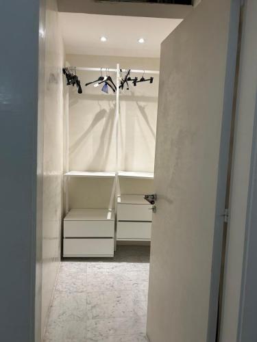 Casa D'Ambrosio, Naples (photo 9)