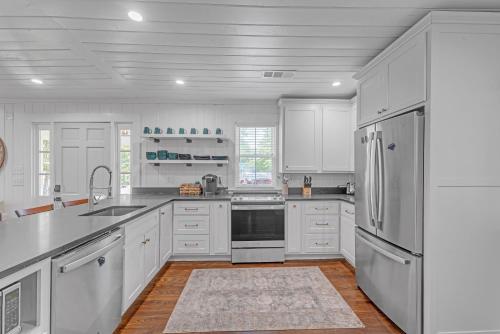 Bungalow off Floyd St in the heart of Covington bungalow - main image