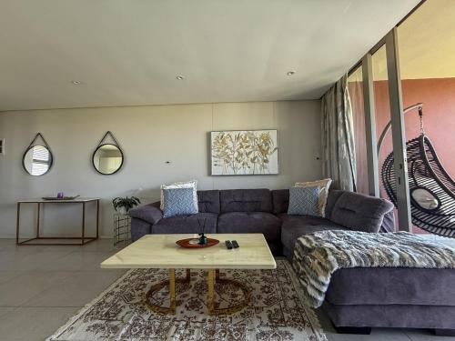 Luxury 2Bedroom Apart with Ocean & Forest Views