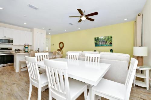 Serene Villa near Disney with Margaritaville Resort Island H20 Access - 8167CP - image 8