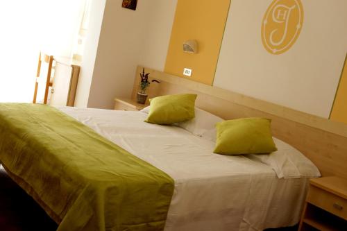 Hotel Jolie - image 10
