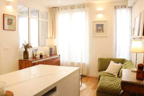 Cozy apartment for 2 in the 11th - image 10
