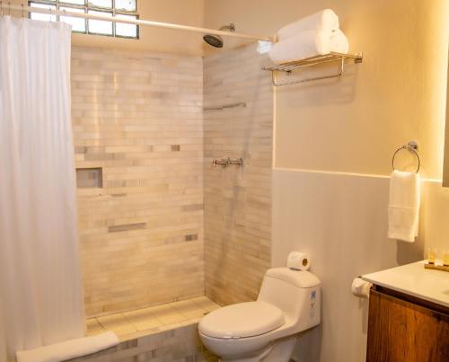 Double Room with Private Bathroom image 2