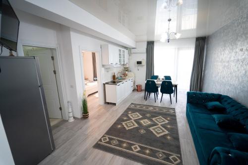 109 B2 ALMAR LUXURY RESIDENCE-Renting Apartments & Free Pool - image 3