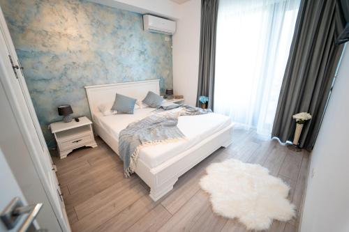 One-Bedroom Apartment with Pool View image 4