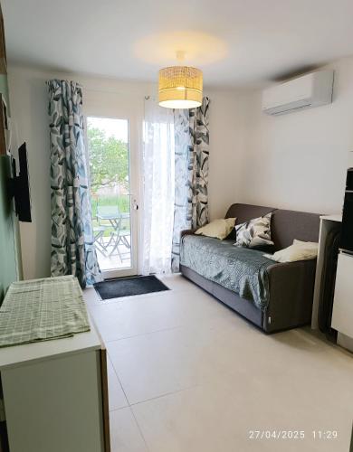 Gîte Terre Pugetvilla gîte à louer Puget-Ville