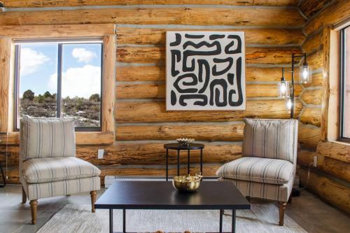 บริการและสิ่งอำนวยความสะดวก, Ranch Life Reimagined, Cattle Drives to Chic Cabin in แมนคอส (โคโลราโด)