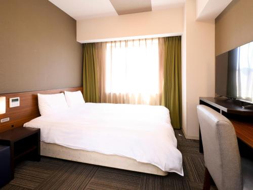 Dormy Inn Asahikawa Natural Hot Spring Room Type - (No Daily Cleaning) Superior Queen Room - Non-Smoking - Eco Plan Dormy Inn Asahikawa Natural Hot Spring Room Type - (No Daily Cleaning) Superior Queen Room - Non-Smoking - Eco Plan
