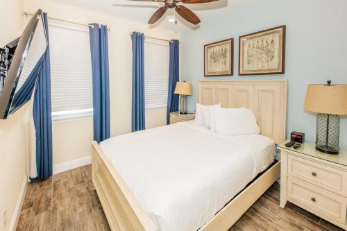 Flip Flops and Tank Tops Cottage with Private Pool near Disney with Margaritaville Access - 8098KD - image 12