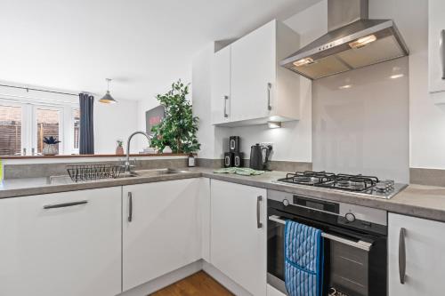 Lotus Haus - Wellington Homes - 4 BDR With Gated Parking, Birmingham (fotografie 9)