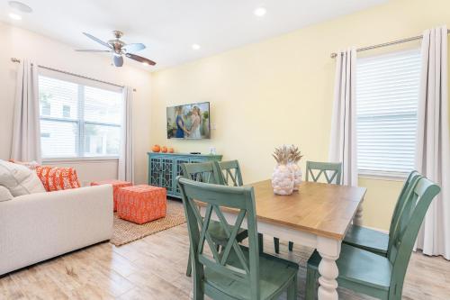 Fabulous Cottage near Disney with Margaritaville Resort  Island H2O Access - 8075KD - image 13