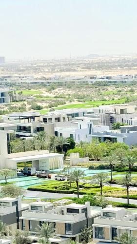 One bedroom Full view Dubai Hills in The World Islands