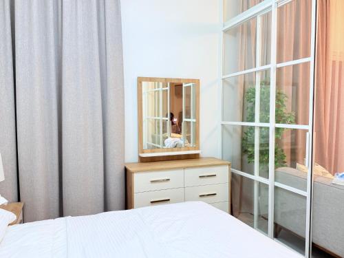 One bedroom Full view Dubai Hills in The World Islands