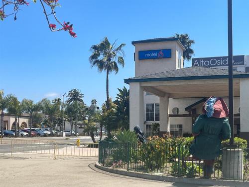 A szálláshely kívülről, Motel 6 Oceanside, CA – Marina / Camp Pendleton in Oceanside Tengerpart
