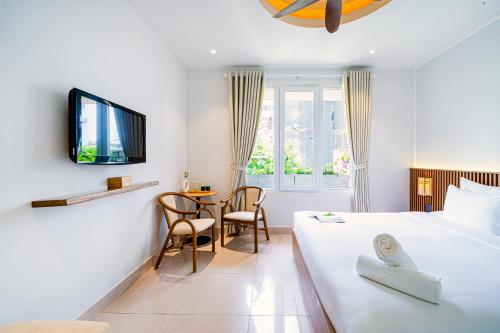 Deluxe Double Room image 4