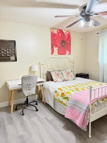 Banff mountain House&30 second Bus station Close C-Train& Free Parking Room Type - Double Room with Private Bathroom