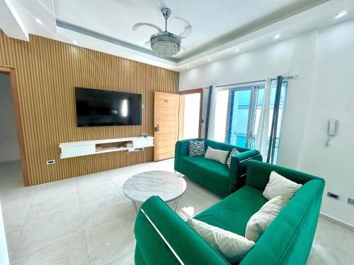 sala de TV, Apartamento Fonzeka B1 A 1 Min de Playa 3 habitaciones Lujo Parqueo in Río San Juan