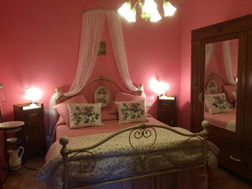 2 bedrooms, 4 beds