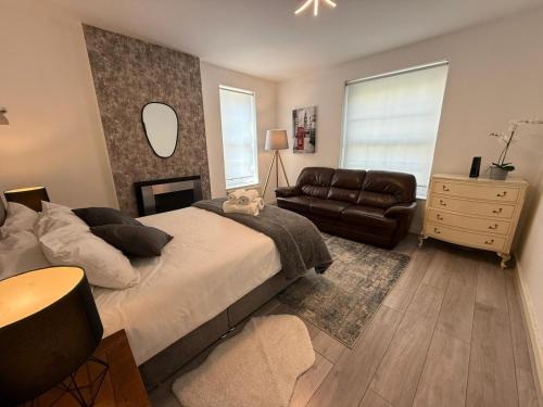 Guest Home in Vauxhall in Lambeth