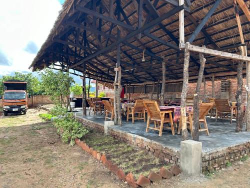 Restorāns, PRIDE LANDS SAFARI LODGE in Mikumi