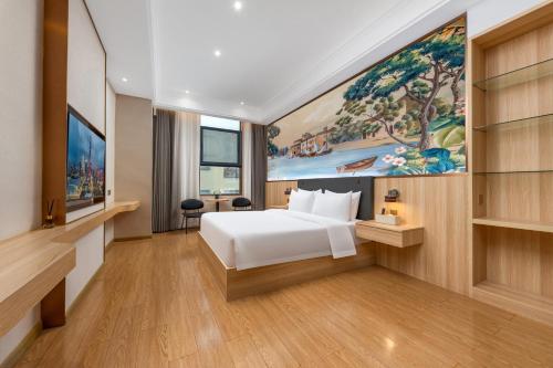 Shenzhen-Hong Kong Hui Hotel, Futian Port Convention and Exhibition Center near Pok Oi Hospital