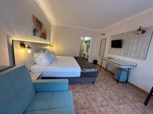 Superior King or Twin Room room in Oleander House and Tennis Club