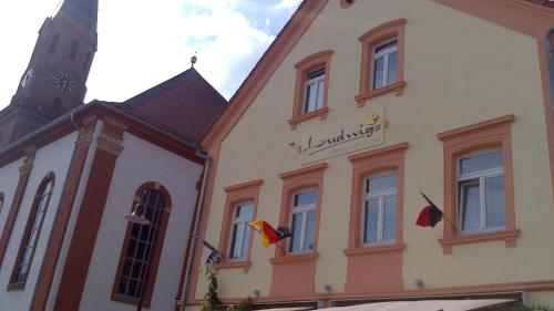 外部景觀, Ludwigs in 埃登科本