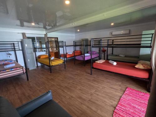 1 twin bed
