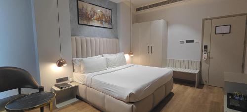 1 queen bed
