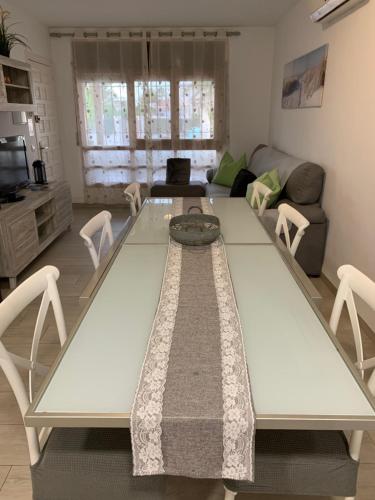 Riumar Nature 38 , piscina , aire acondicionado , barbacoa y pàrquing Privado (Riumar Nature 38 , piscina , aire acondicionado , barbacoa y parquing Privado) in Riumar