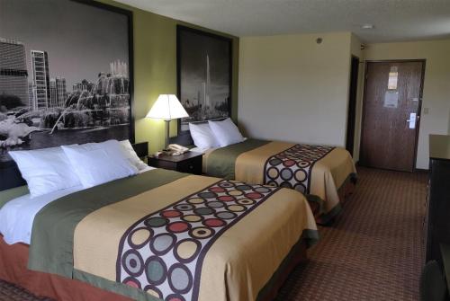 Queen Room with Two Queen Beds - Non-Smoking