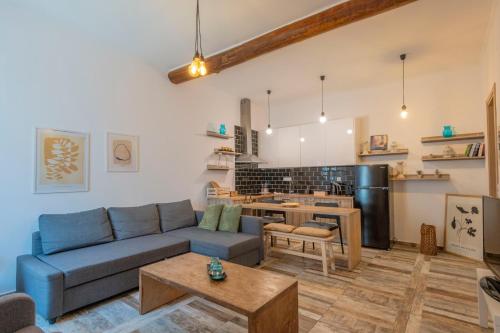 casa in piazza gîte à louer Neo-Kastro