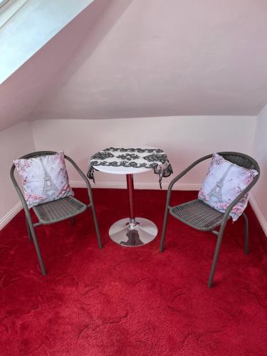 Relaxing, cozy 1 double room near Ed's Easy Diner - Fort Kinnaird