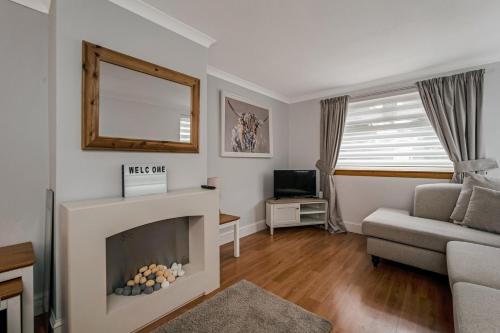 Centrally Situated 1 Bedroom House in Cumbernauld in Cumbernauld