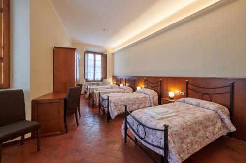 Family Room (6 Adults) room in Casa Santo Nome di Gesu