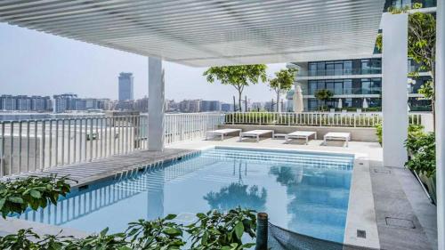Luxury 2BR, Panoramic Sea Views and Beach Access, Dubai (Foto 6)