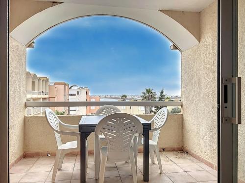 ระเบียง/ชานเรือน, Le Thalio - Swimming pool - Air conditioning in กรุยส์สัน