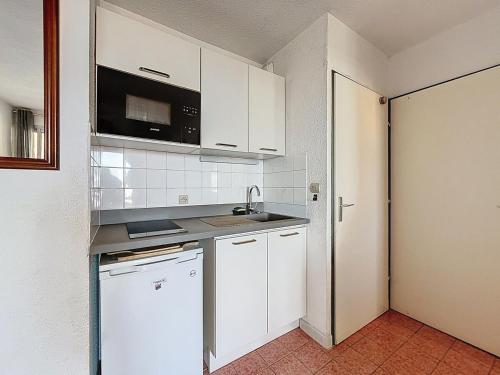 ห้องครัว, Le Thalio - Swimming pool - Air conditioning in กรุยส์สัน