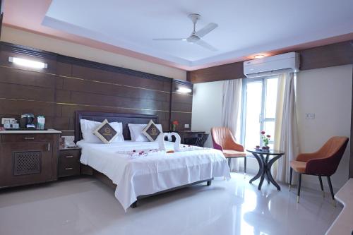 room detail thumbnail 0