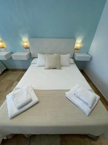 Quadruple Room with Private Bathroom