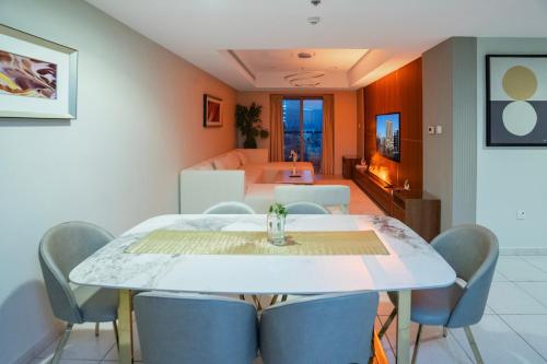 13P- Modern Sea View Apartment Dubai Marina Princess Tower, Dubaj (fotografie 5)
