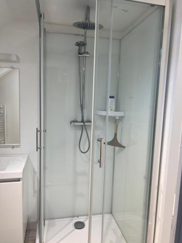 دش, La cabane in أبينيي-سور-نير