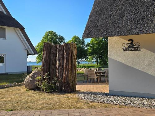 Wippezogel - Ferienhaus mit Sauna, Kamin und Meerblick