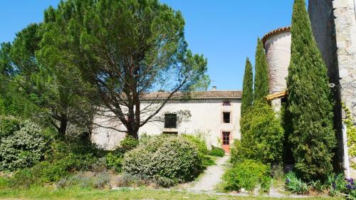 Maison Chérie Artisanal Farmhouse with pool (Maison Cherie Artisanal Farmhouse with pool) in Villarzel-du-Razes