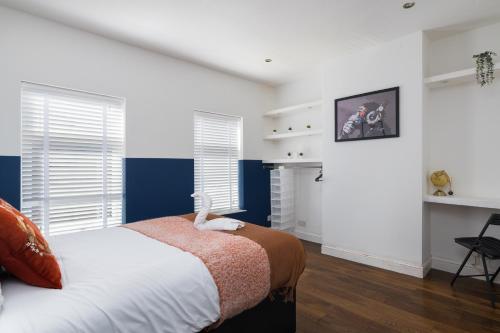 Charming & Spacious 2 BR Home, Northampton (photo 9)