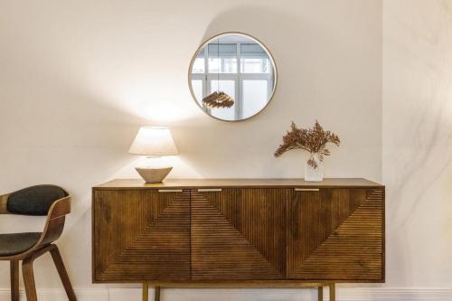 Large and Central Boutique 5-Bedroom Berlin Apartment, Berlin (zdjęcie 6)